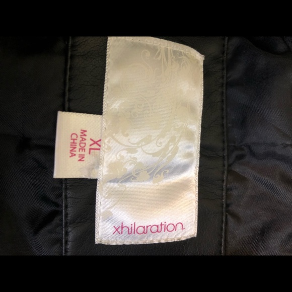 Women’s Vegan Leather Moto Jacket - Picture 5 of 5